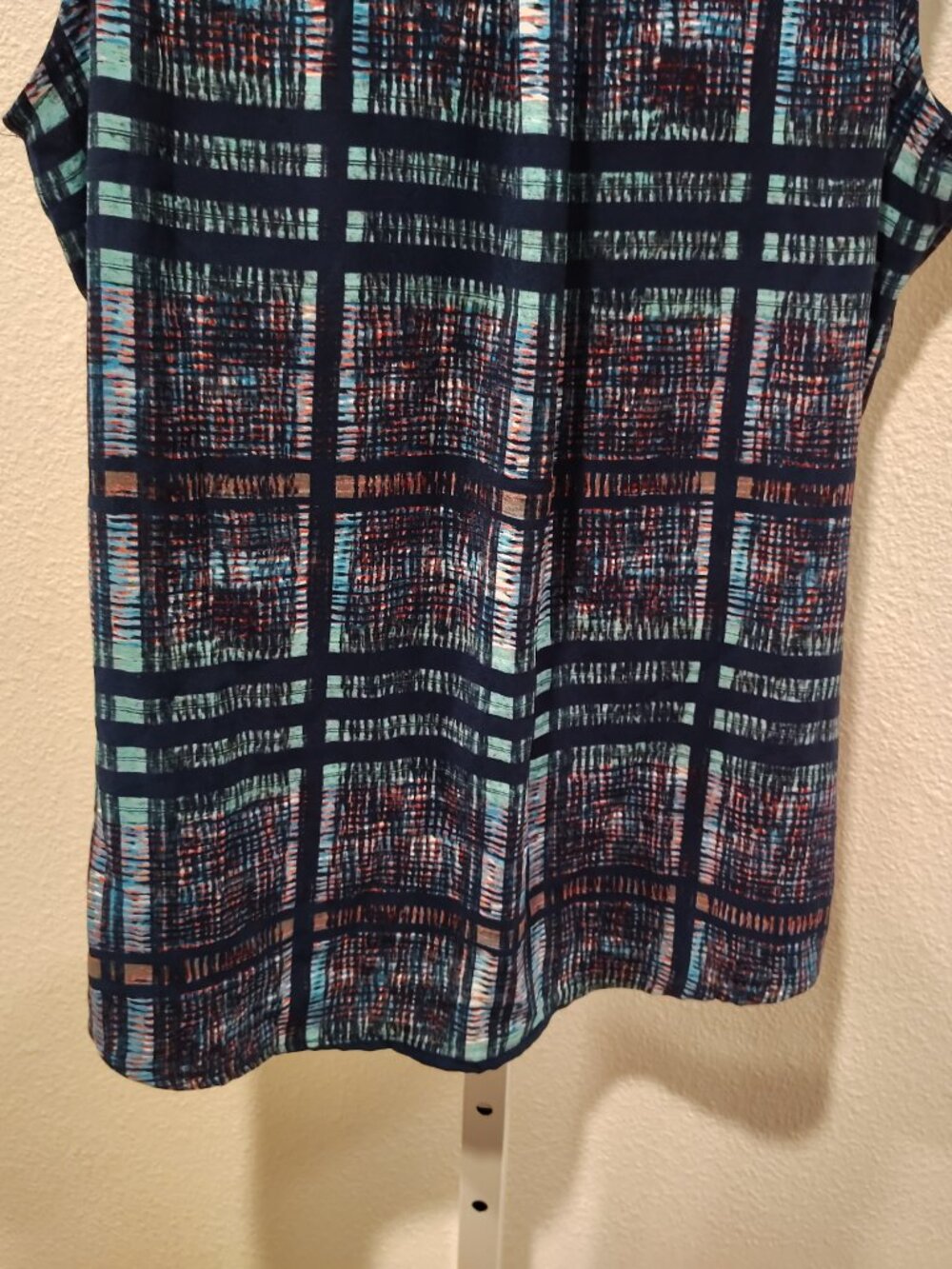 Apt. 9 Tank Top Size Medium Polyester Sleeveless Abstract Plaid Zipper - Picture 9 of 10